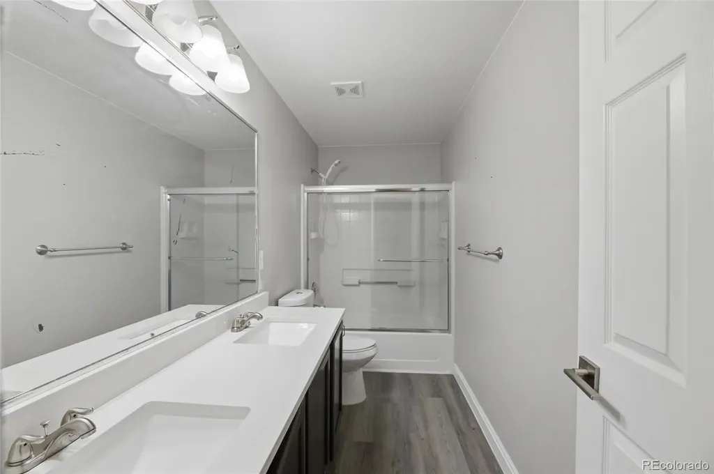 4839 Liverpool Street Denver CO 80249