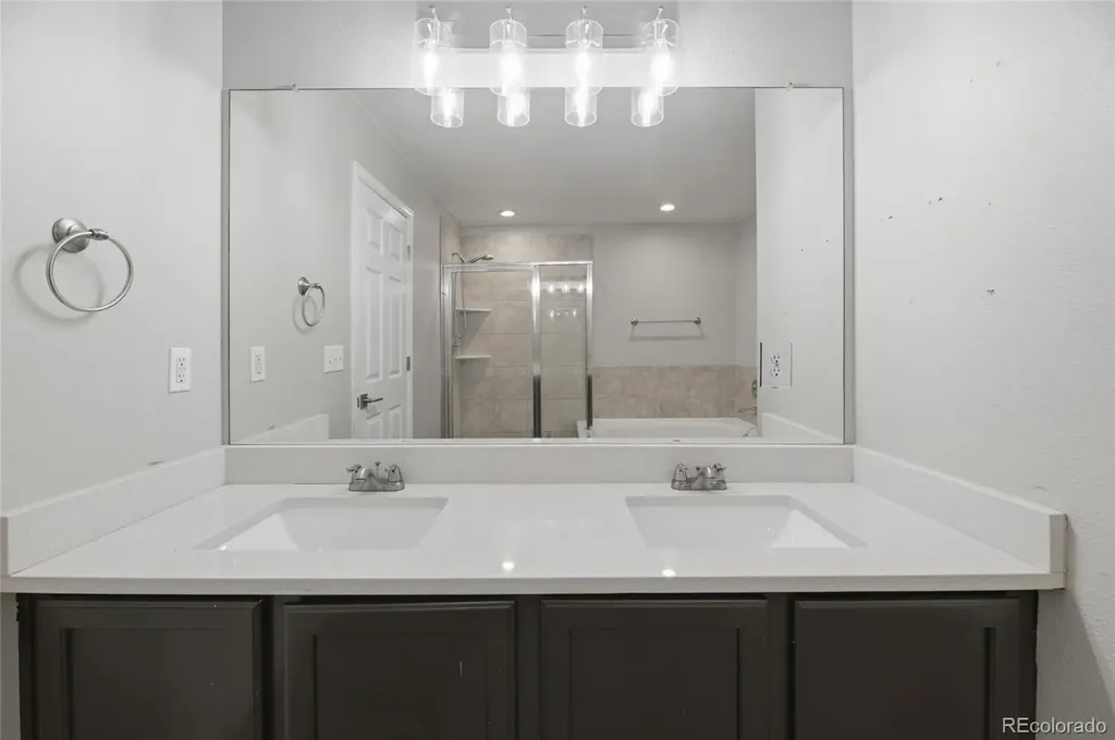 4839 Liverpool Street Denver CO 80249