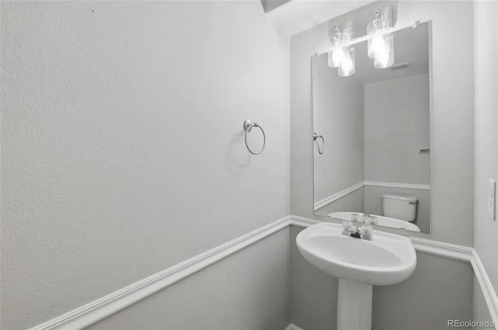 4839 Liverpool Street Denver CO 80249