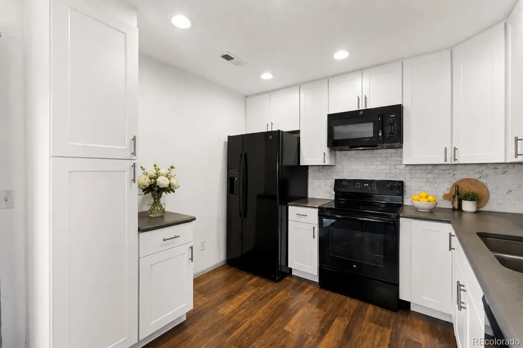 3688 Dexter Court Denver CO 80207
