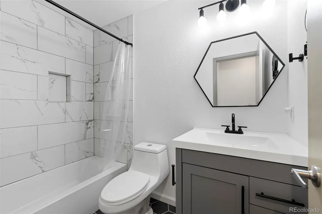 3688 Dexter Court Denver CO 80207
