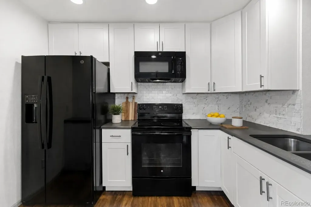 3688 Dexter Court Denver CO 80207