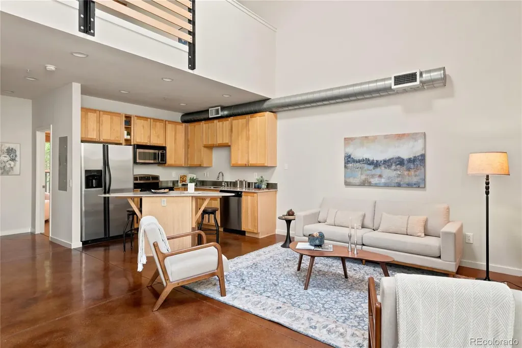 3033 Blake Street Denver CO 80205