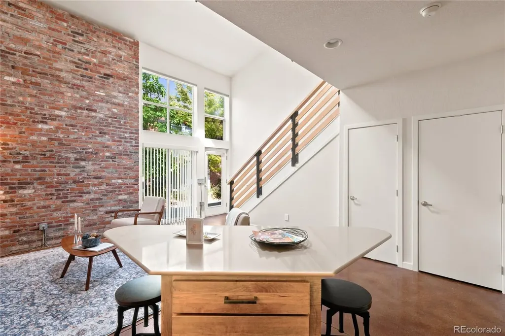 3033 Blake Street Denver CO 80205