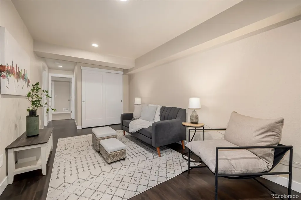 6737 Alan Drive Denver CO 80221