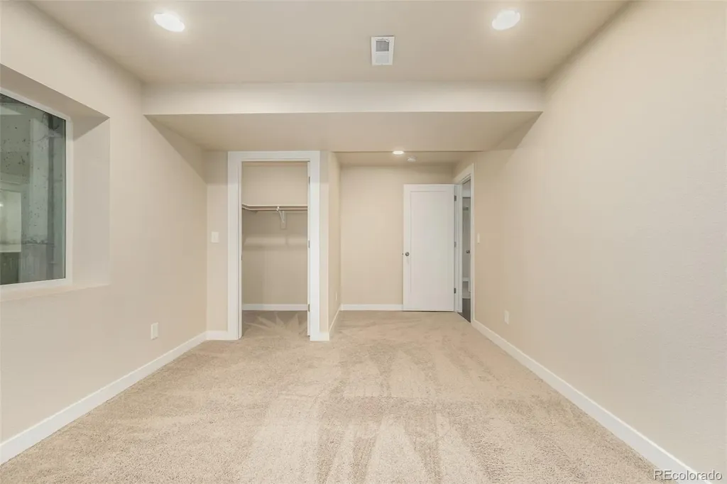 6737 Alan Drive Denver CO 80221