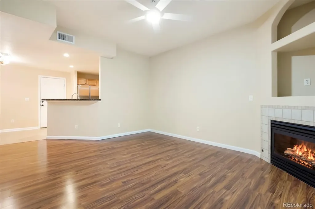 1039 S Walden Way Aurora CO 80017