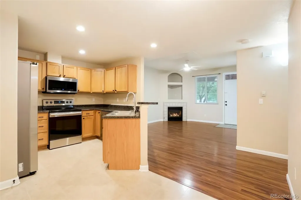 1039 S Walden Way Aurora CO 80017