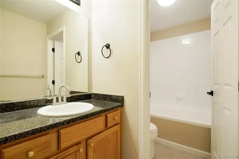 1039 S Walden Way Aurora CO 80017