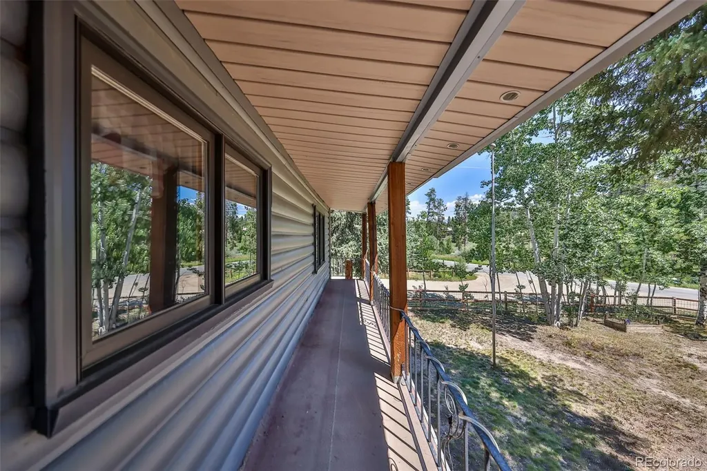 1369 GCR 64 Grand Lake CO 80447