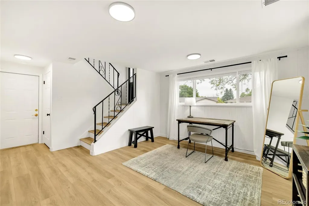1535 S Zang Court Lakewood CO 80228