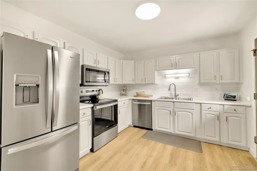 1535 S Zang Court Lakewood CO 80228