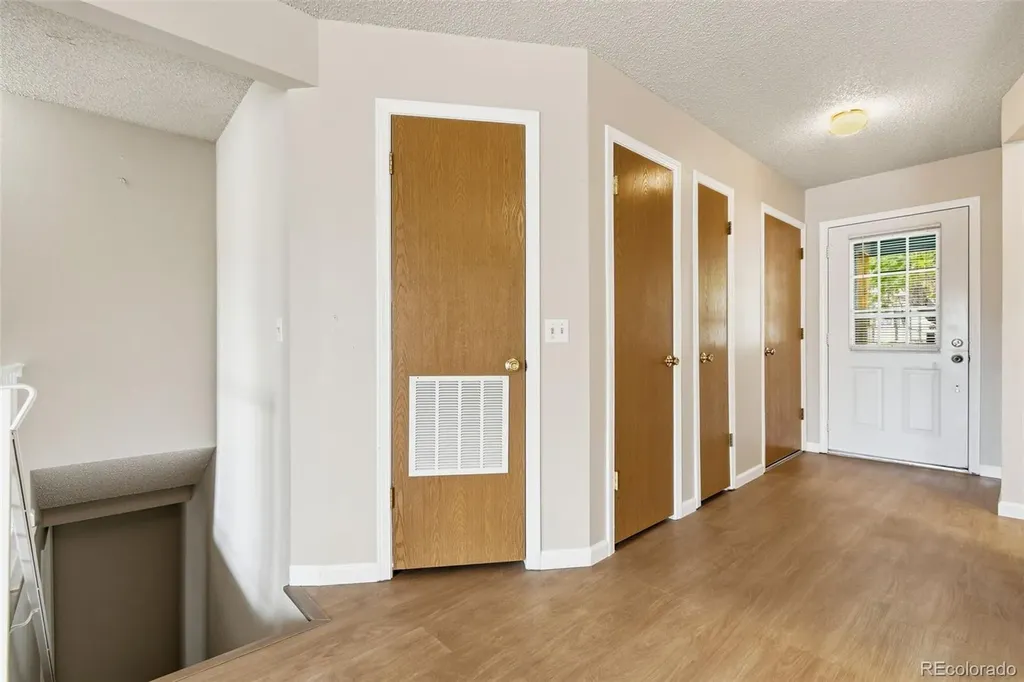 9933 Fairwood Street Littleton CO 80125