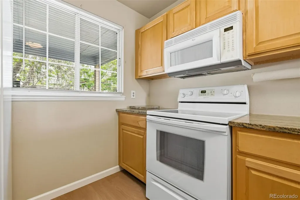 9933 Fairwood Street Littleton CO 80125