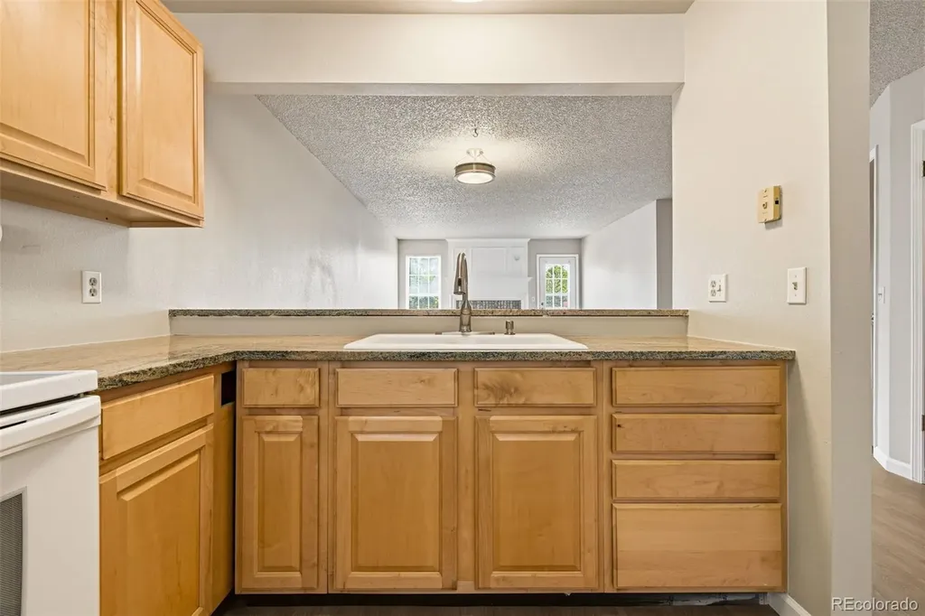 9933 Fairwood Street Littleton CO 80125