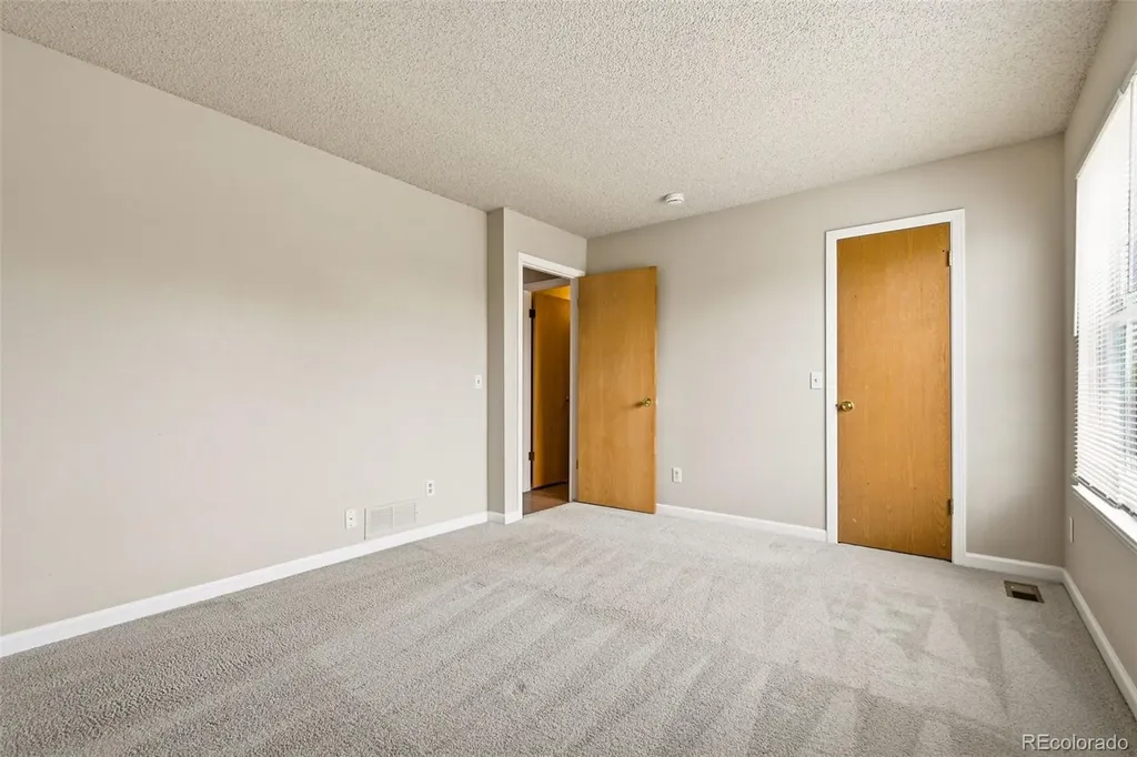 9933 Fairwood Street Littleton CO 80125