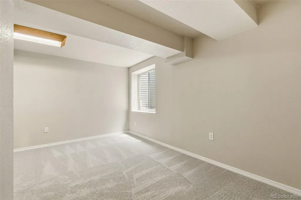 9933 Fairwood Street Littleton CO 80125