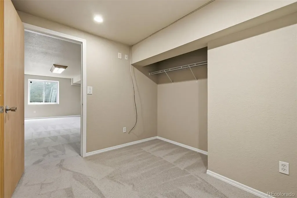 9933 Fairwood Street Littleton CO 80125