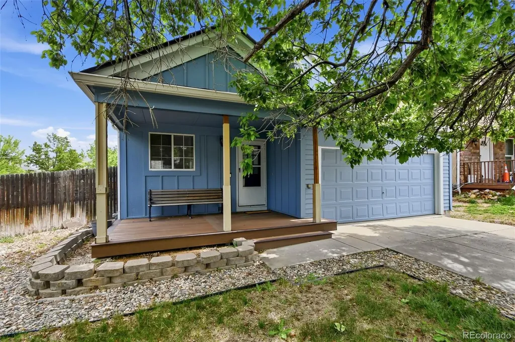 9933 Fairwood Street Littleton CO 80125