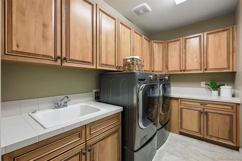 10665 Timberdash Avenue Highlands Ranch CO 80126