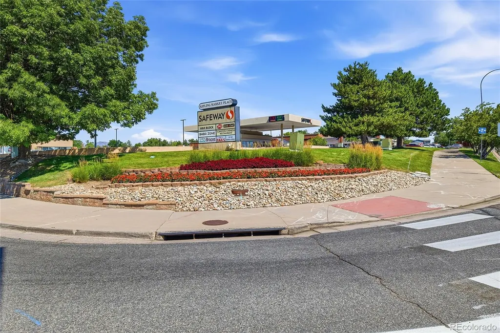 4842 S Hoyt Street Littleton CO 80123