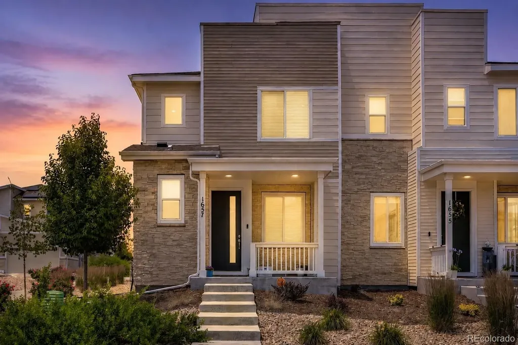 1657 S Andes Way Aurora CO 80017
