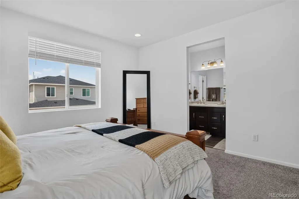 1657 S Andes Way Aurora CO 80017