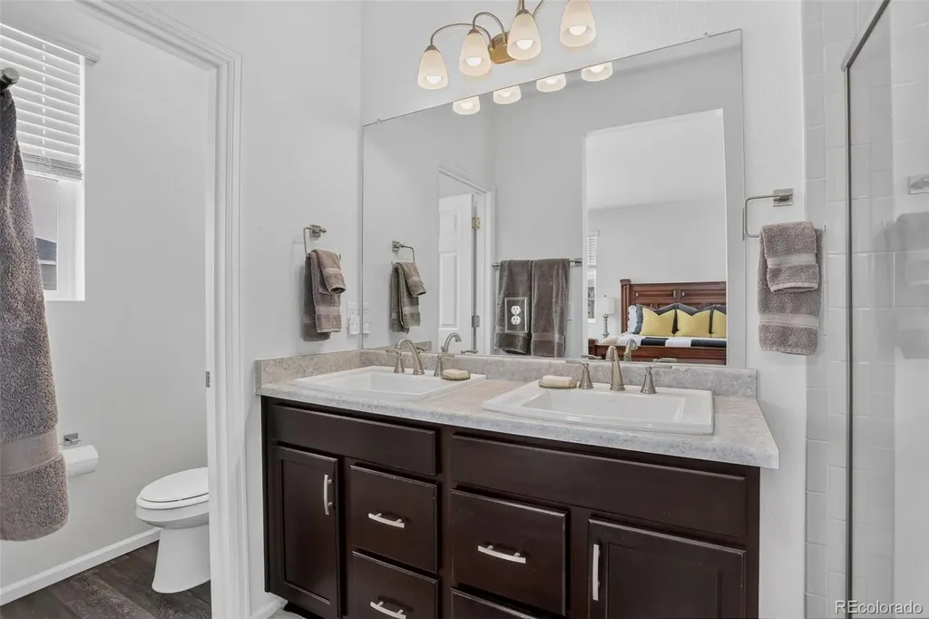 1657 S Andes Way Aurora CO 80017