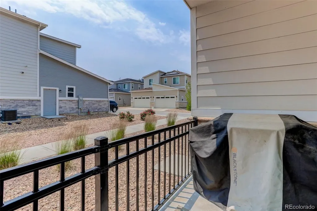 1657 S Andes Way Aurora CO 80017