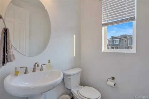 1657 S Andes Way Aurora CO 80017