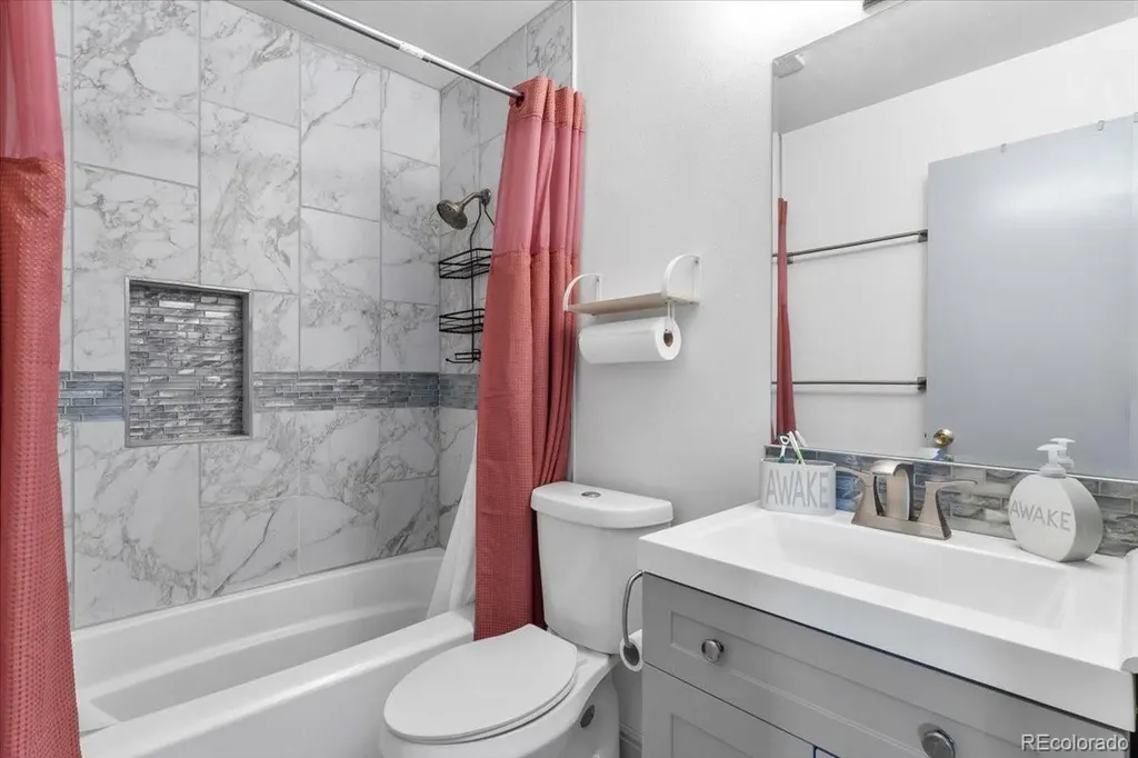 1800 S Monaco Parkway Denver CO 80224