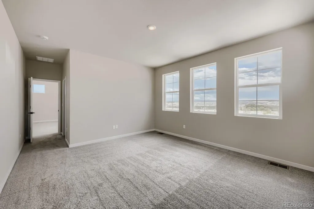 13401 Finnhorse Street Parker CO 80134