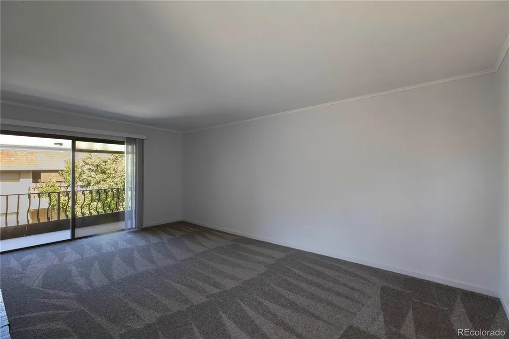 5882 E Ithaca Place Denver CO 80237
