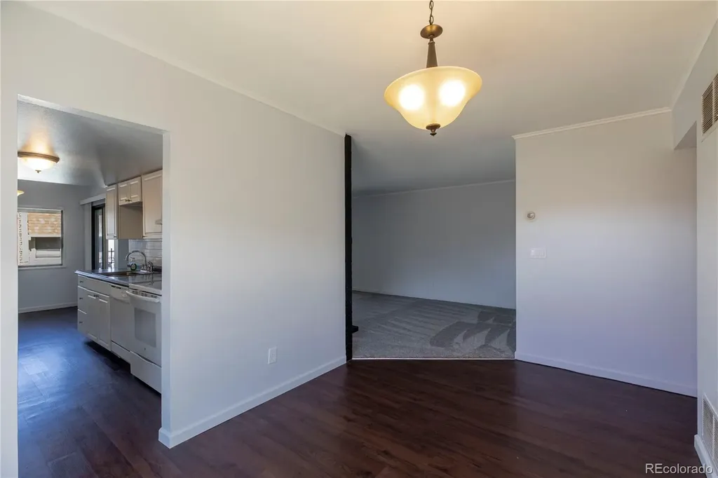 5882 E Ithaca Place Denver CO 80237
