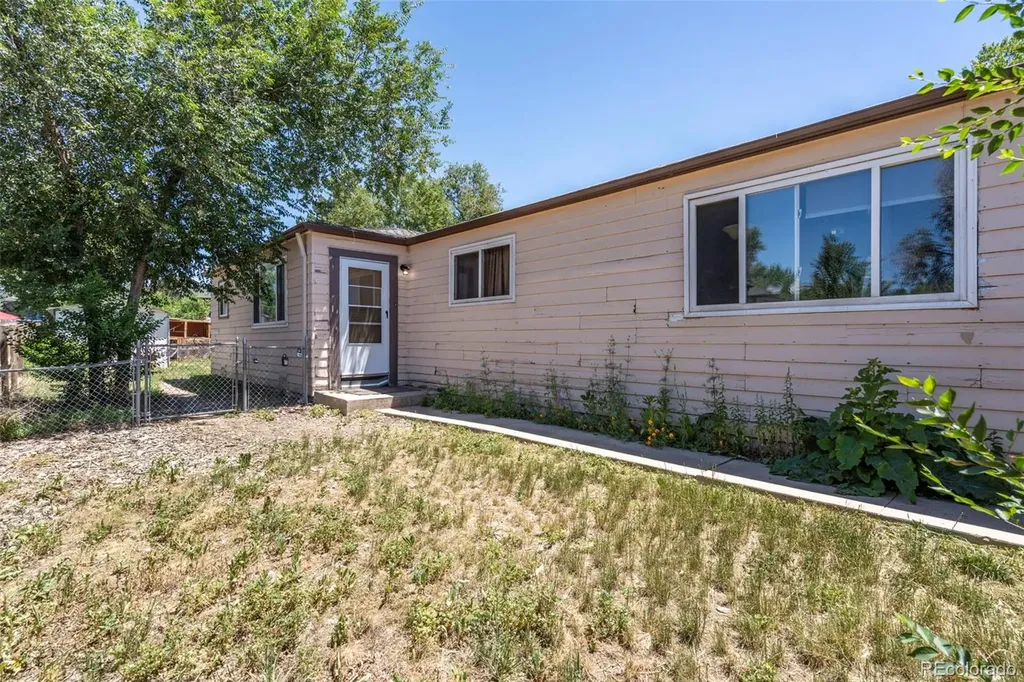 920 Newton Street Denver CO 80204