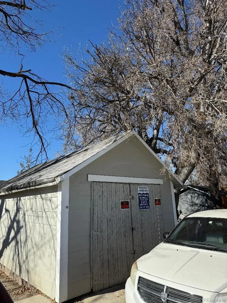728 Emporia Street Aurora CO 80010