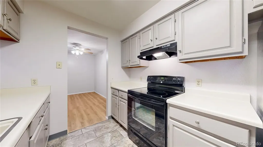 12024 W Cross Drive Littleton CO 80127