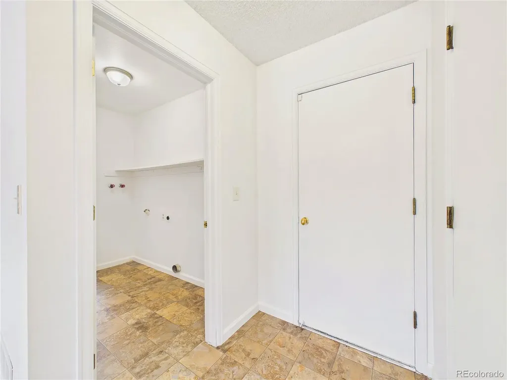 5572 S Zeno Court Centennial CO 80015