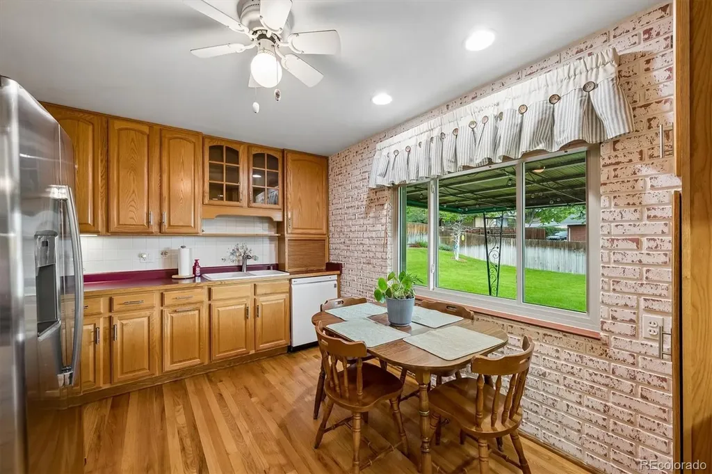 2712 S Vrain Street Denver CO 80236