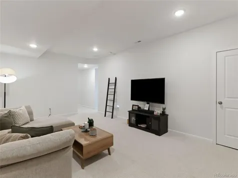 84 Mayflower Park Place Colorado Springs CO 80905