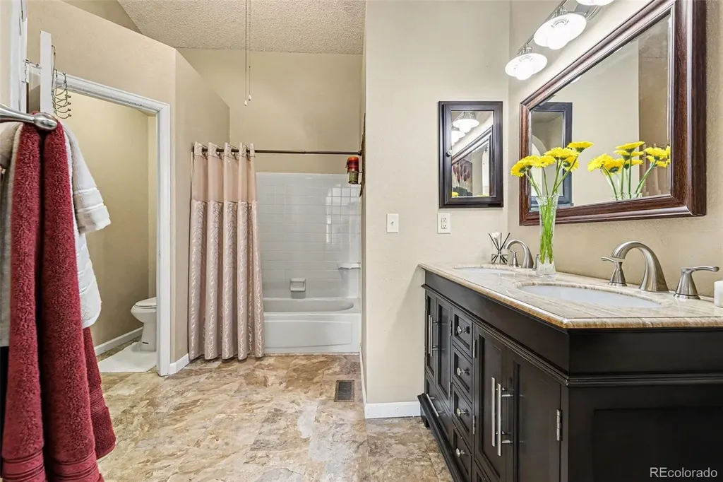 8452 Robb Circle Arvada CO 80005