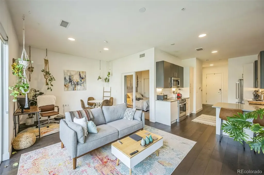 2525 Arapahoe Street Denver CO 80205