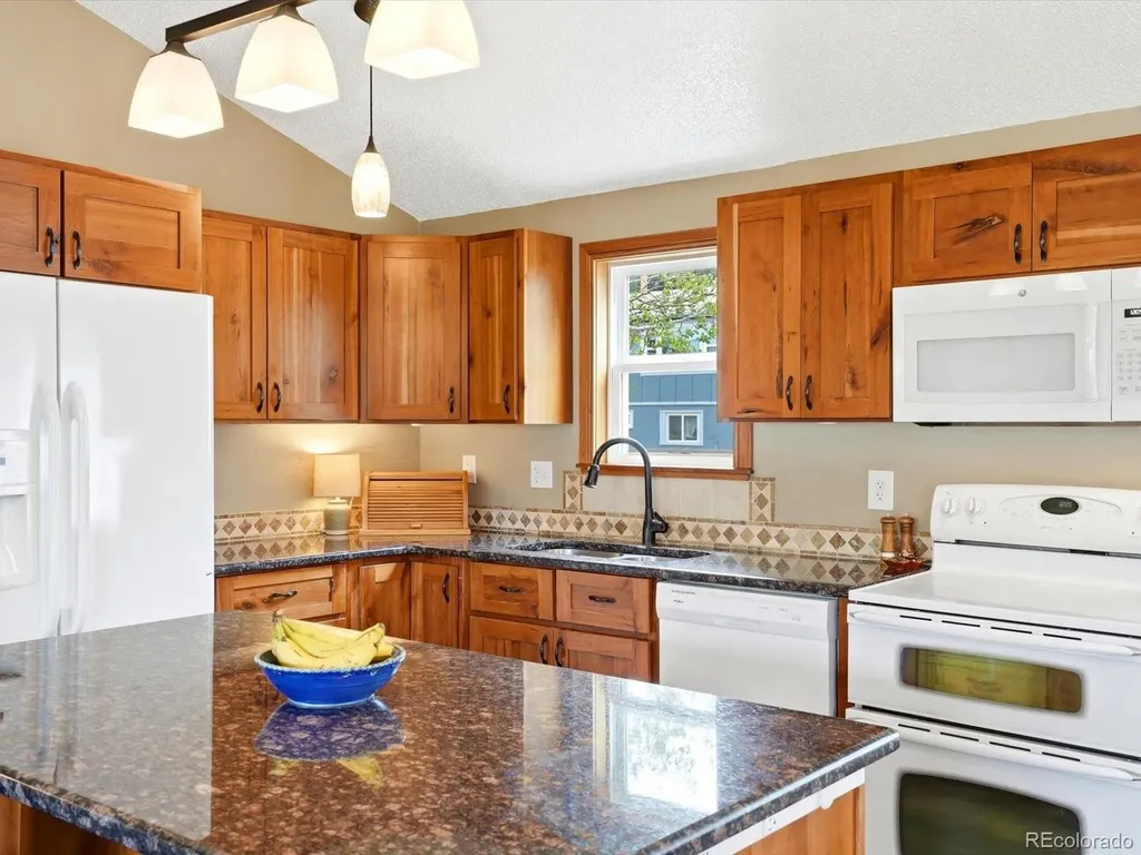 26197 S End Road Kittredge CO 80457