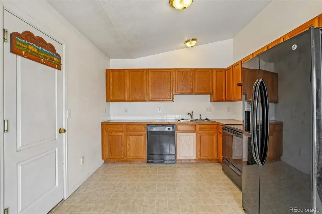 833 E 21st Street Greeley CO 80631
