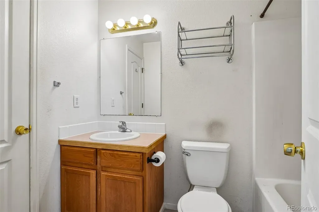 833 E 21st Street Greeley CO 80631