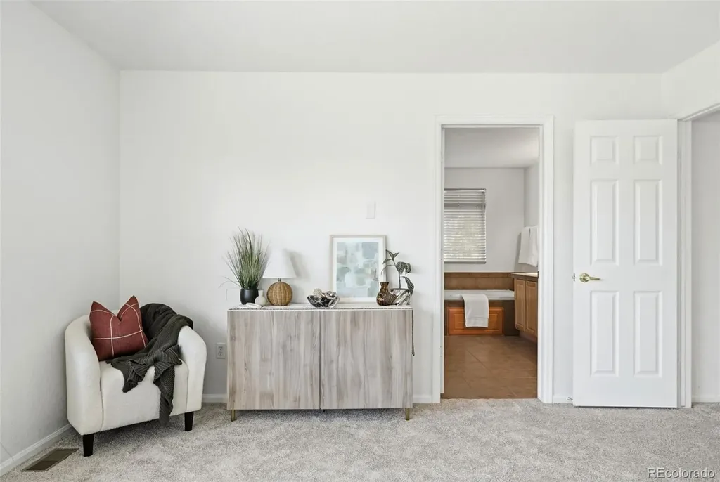 24725 E Gunnison Drive Aurora CO 80018