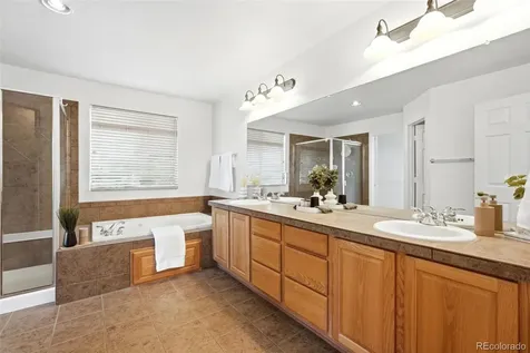 24725 E Gunnison Drive Aurora CO 80018