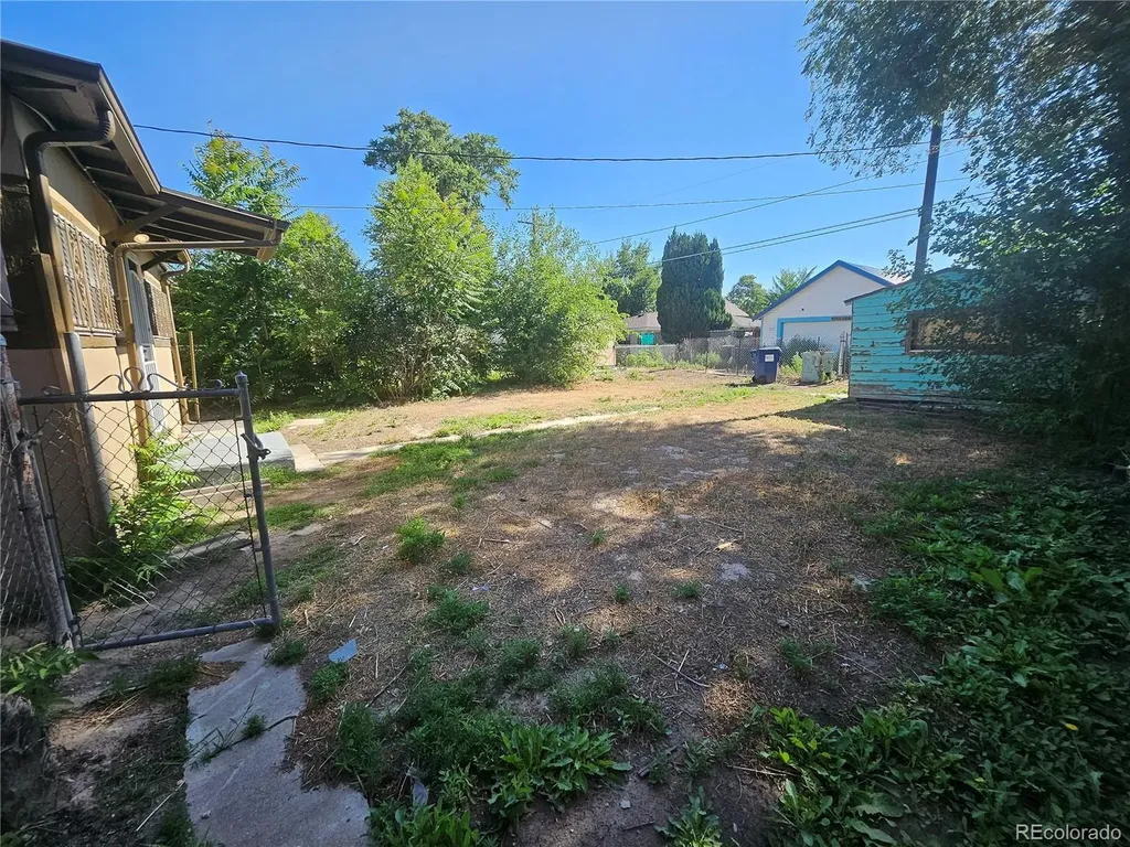 1138 Pine Street Pueblo CO 81004