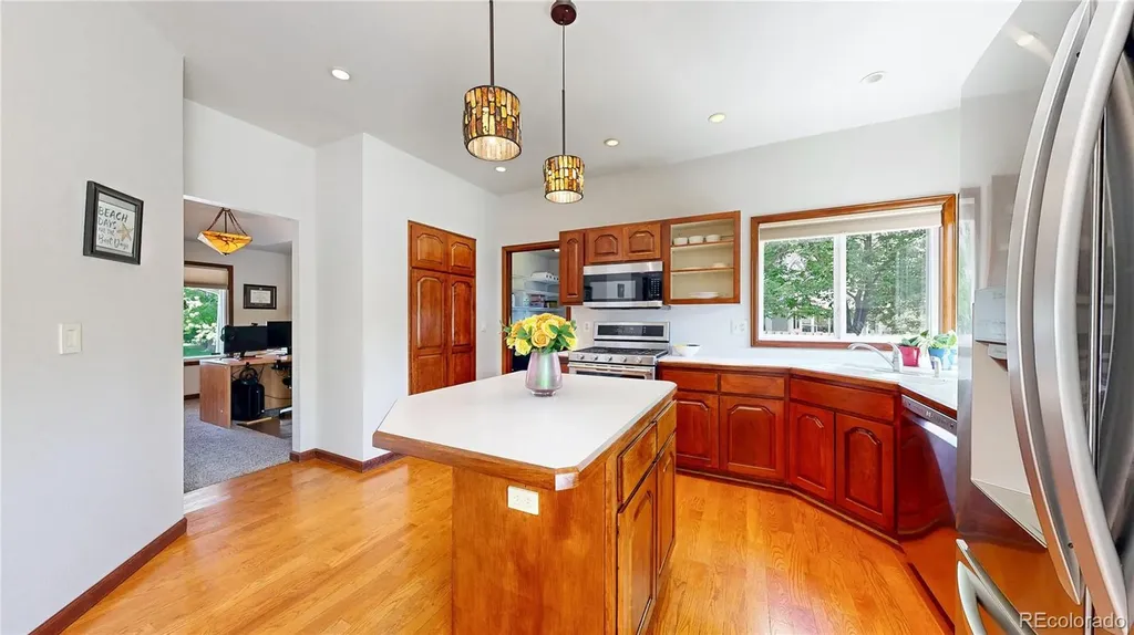 16482 W 55th Place Golden CO 80403