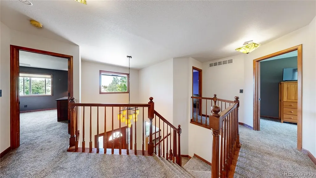 16482 W 55th Place Golden CO 80403